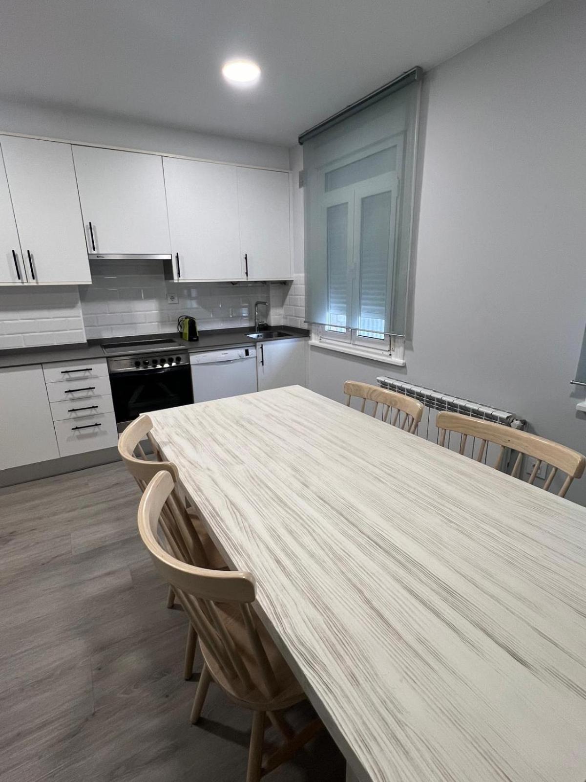 Apartamento Céntrico y acogedor piso con garaje A Coruña Exterior foto